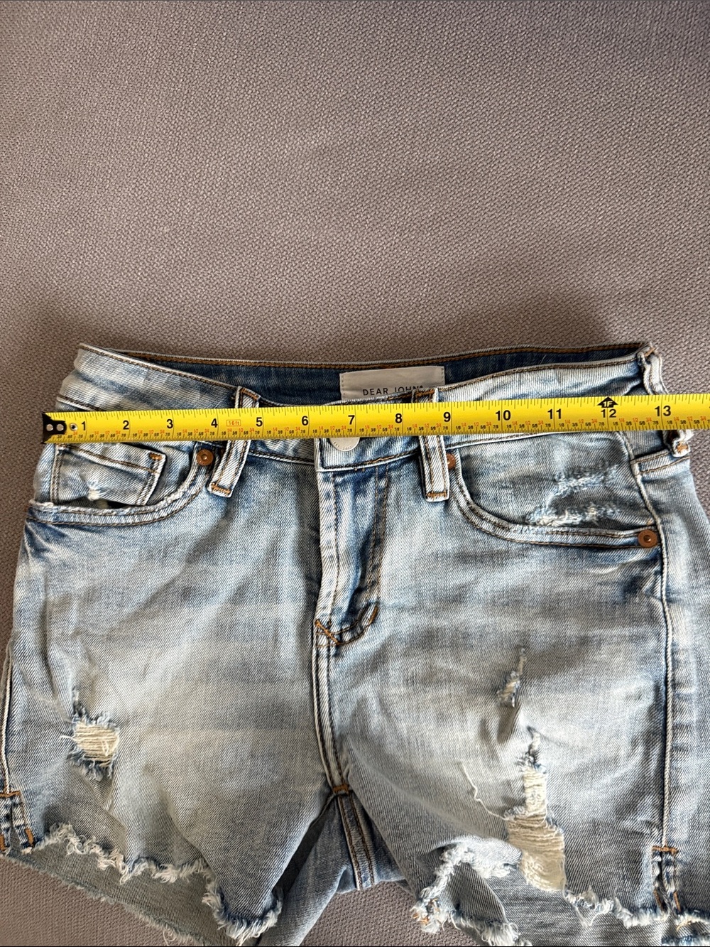 Dear John GIGI Light Wash Distressed Denim Shorts Size 25 - Picture 4 of 6